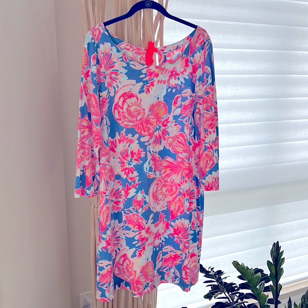 Lilly Pulitzer 3/4 sleeve dress with ocean motif, size XL.